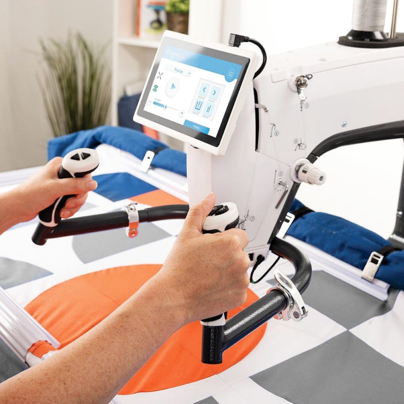 Quilting on the Qnique 16X Elite longarm machine